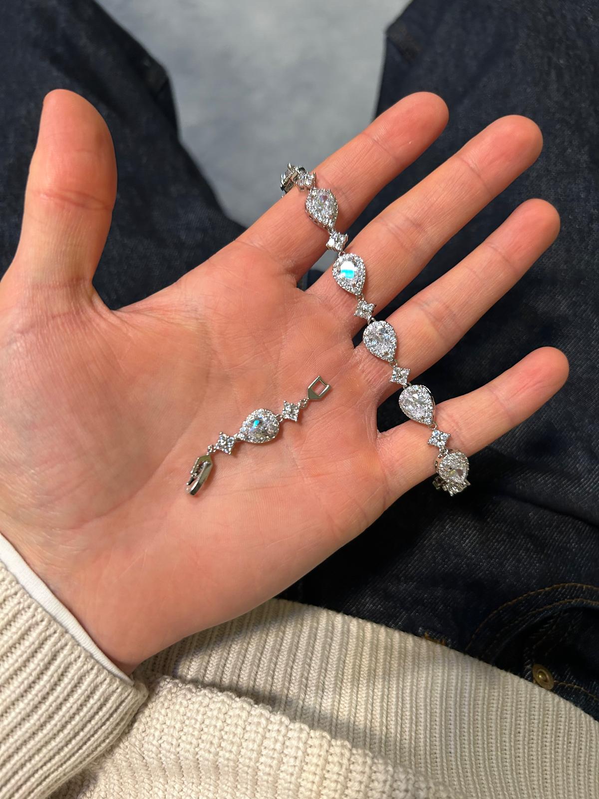 Crystal Flex Bracelet Clear